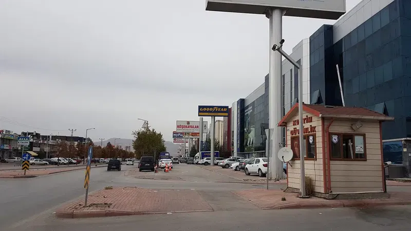 Goodyear Küçüksönmez Otomotiv - Photo 7