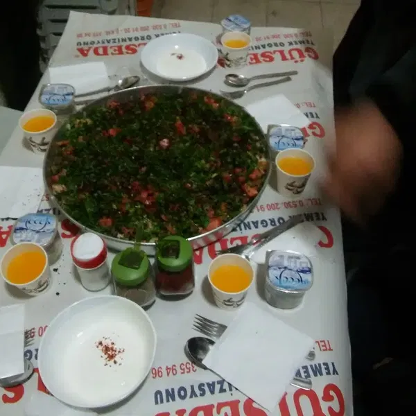 Gülseda Yemek Fabrikasi - Photo 2
