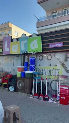 Gülveren Lara Çarşi
