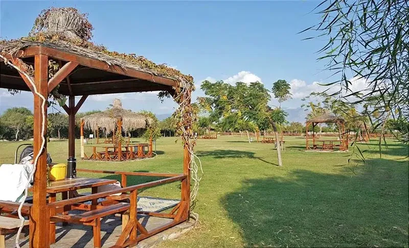 Gunay Beach Park - Photo 3