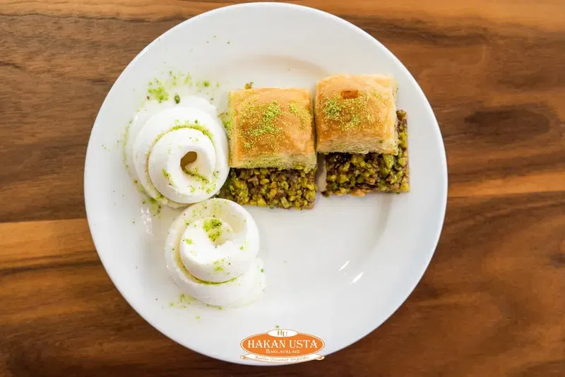 Hakan Usta Baklavaları Alanya Şubesi - Photo 10