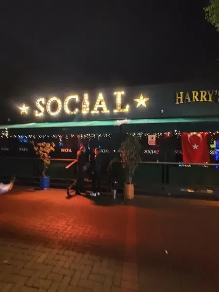 Harry's Pub Alanya - Photo 1
