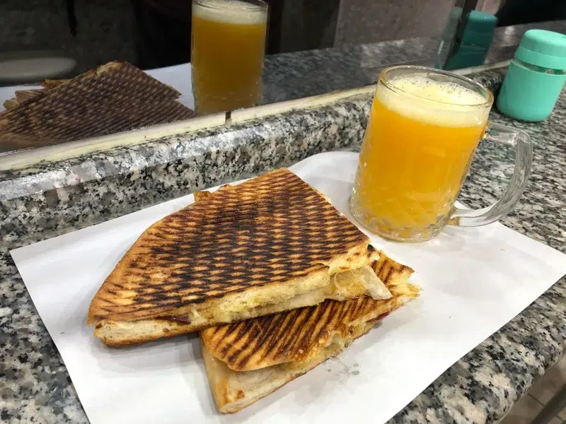 Hayat Tostcusu - Photo 2