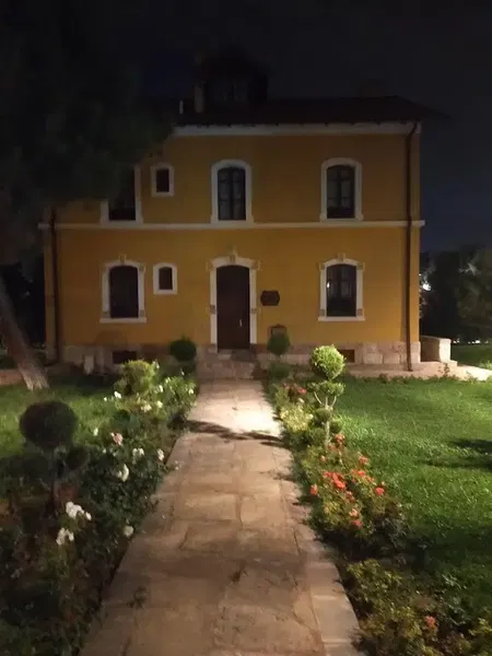 Hayat Vakfı Konya Şubesi - Photo 1