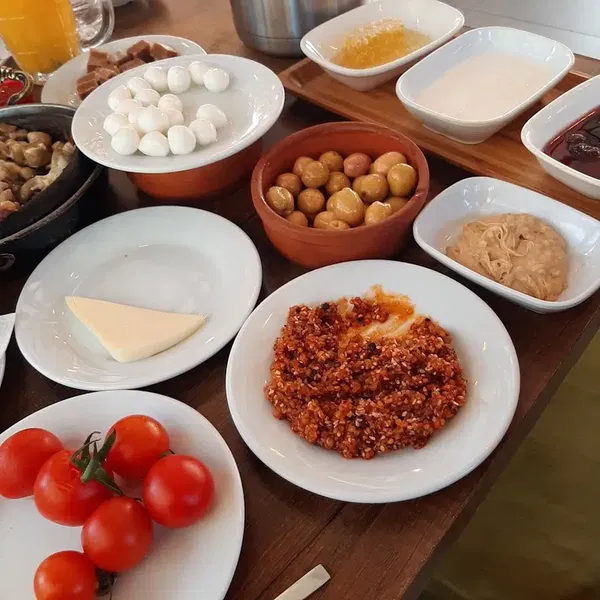 Hazbahçe Restaurant - Photo 4