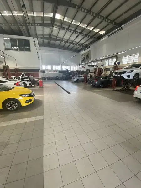 Honda Plaza Esay - Photo 2