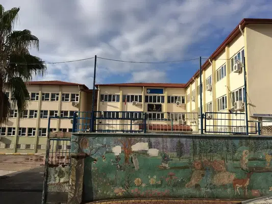Hüseyin Avni Çöllü Ortaokulu