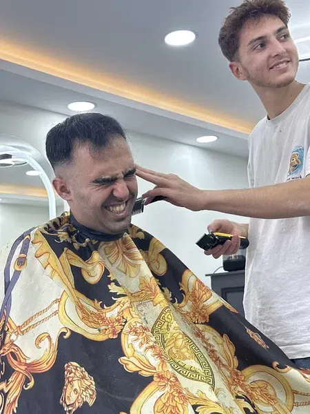 Hüseyi̇n Şenol Erkek Kuaförü - Photo 5