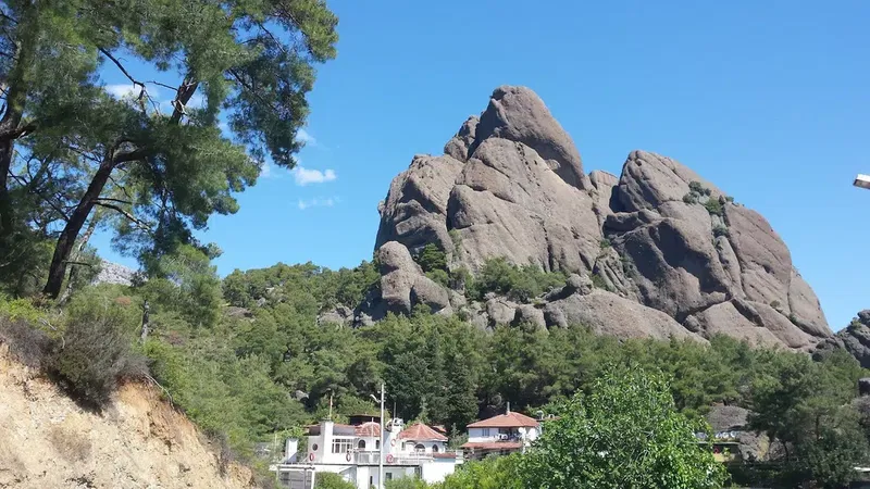 Ikiz Kayalar - Photo 1