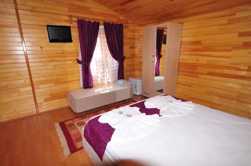 Twin Inns & Bungalow - Photo 3