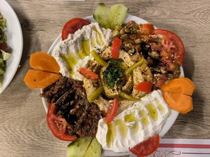 İkizler Kebap restoran - Photo 9