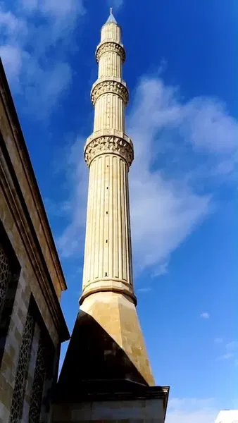 Akdeniz Üniversitesi İlahiyat Fakültesi - Photo 6