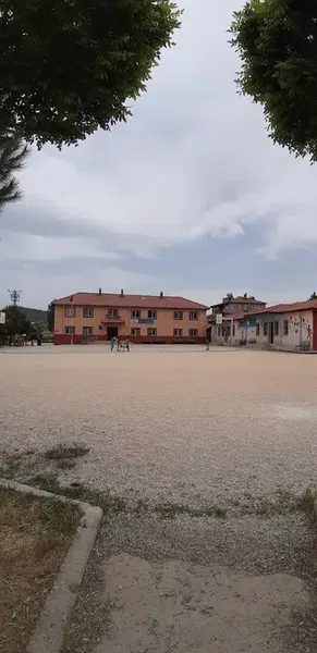 İmrahor Primary School - Photo 5