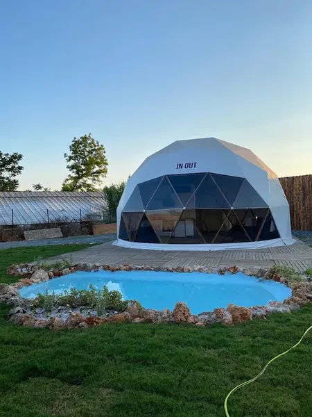 IN OUT Superior Glamping - Photo 4