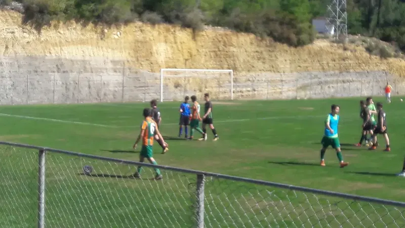 Incekum Futbol Sahasi - Photo 9