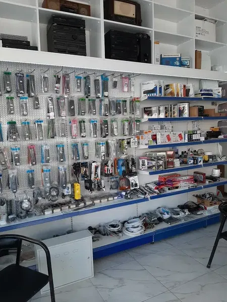 İzzet Elektroni̇k Uydu Tv Servi̇si̇ - Güvenli̇k Si̇stemleri̇ - Photo 2