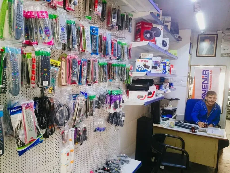 İzzet Elektroni̇k Uydu Tv Servi̇si̇ - Güvenli̇k Si̇stemleri̇ - Photo 5