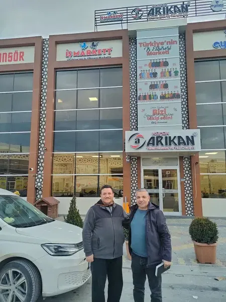 Iş Markett - Photo 1