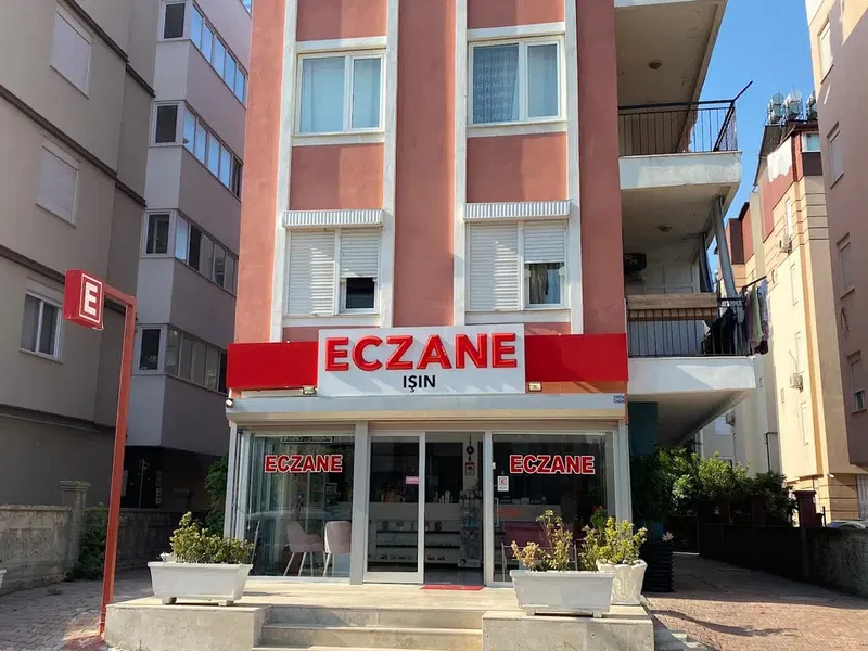 Işın Eczanesi - Photo 7