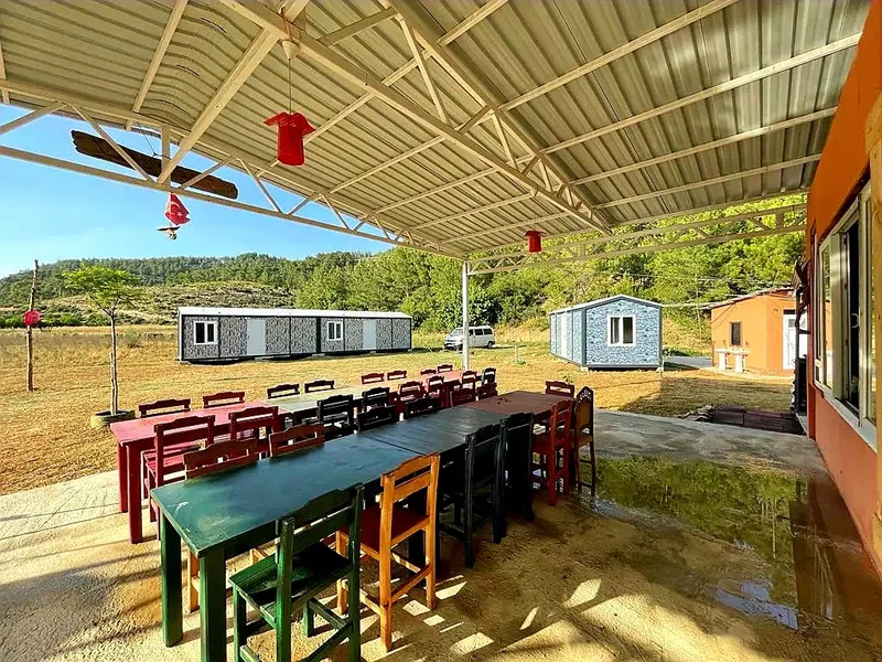 Jacaranda Lodge . Cabins & Campground - Photo 4