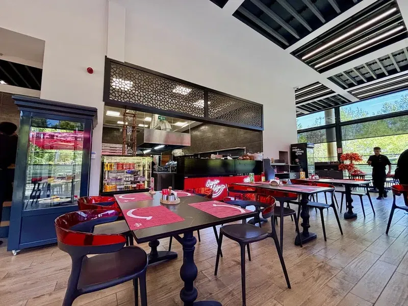 Kafe Karatay Adalet Parkı - Photo 10