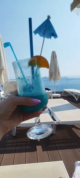 Kalamar Restaurant - Photo 8
