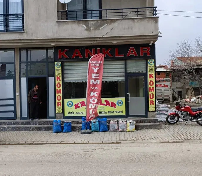 Kaniklar Ti̇caret - Photo 1
