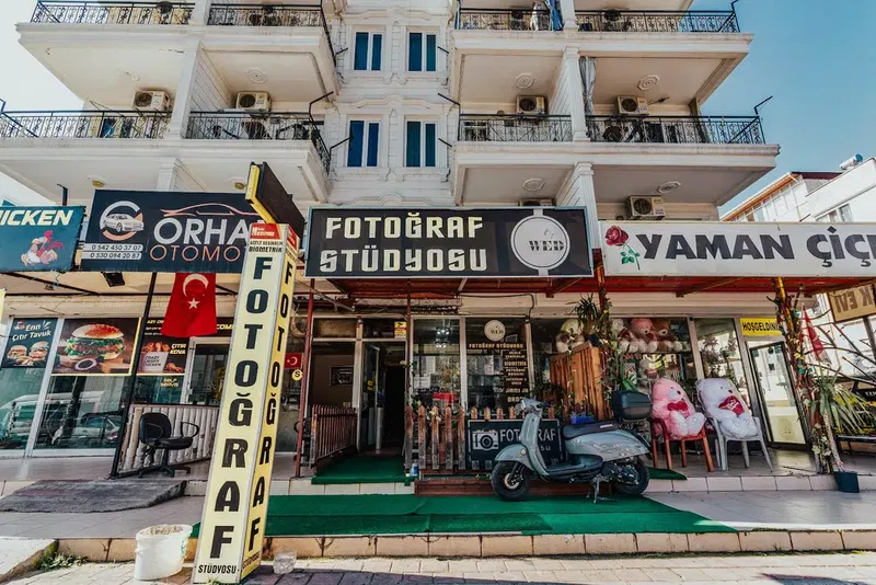Karaca Fotoğraf Stüdyosu - Photo 6