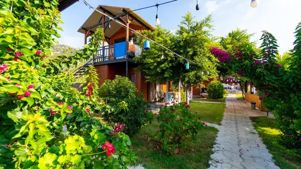 Karaöz Ada Bungalows & Villa