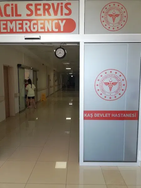 Kaş İlçe Devlet Hastanesi Acil Servisi - Photo 4