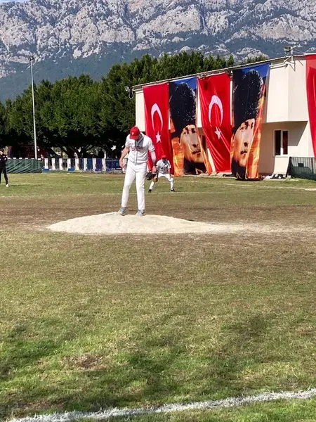 Kemer Baseball sahası - Photo 1