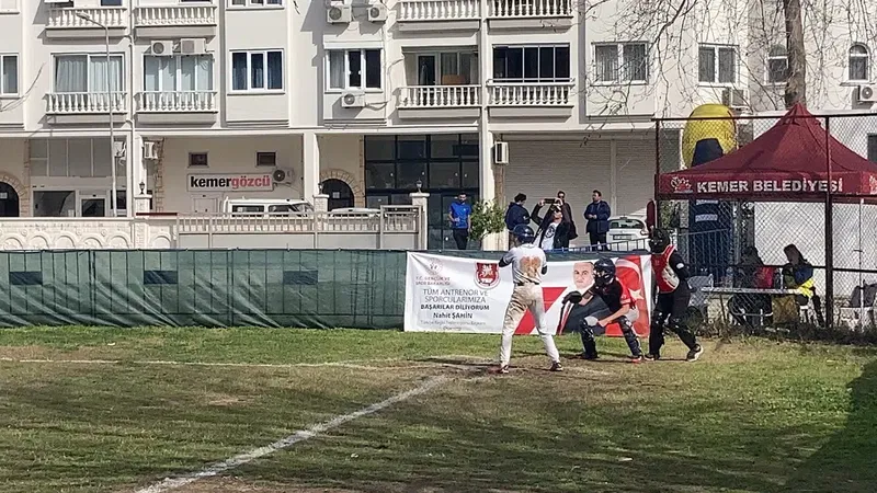 Kemer Baseball sahası - Photo 4