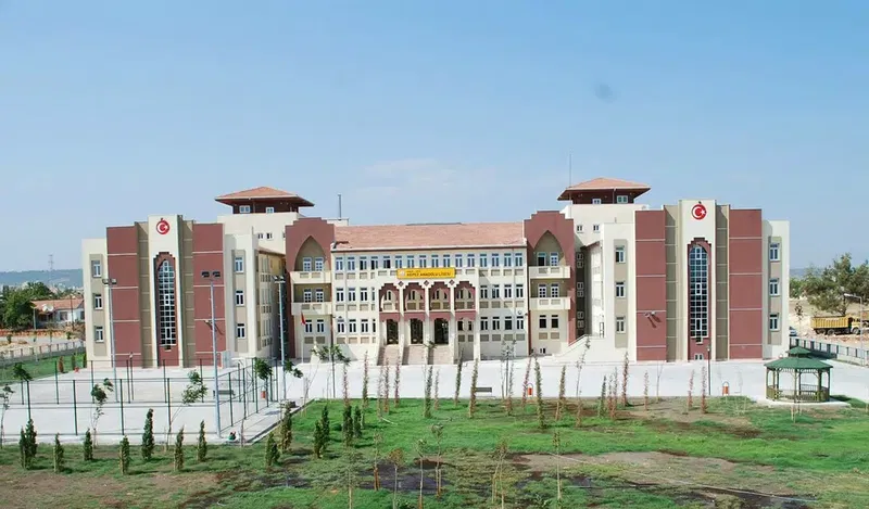 Kepez Şehit Celal Özcan Anadolu Lisesi - Photo 1
