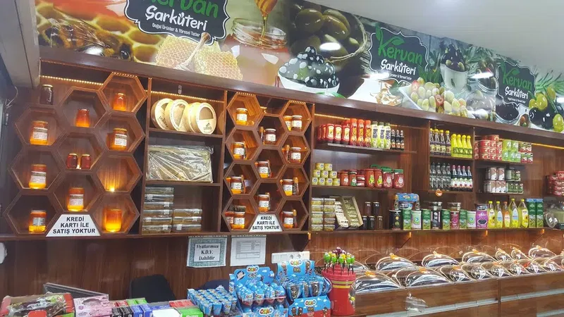 Kervan Şarküteri̇ & Kasap - Photo 3