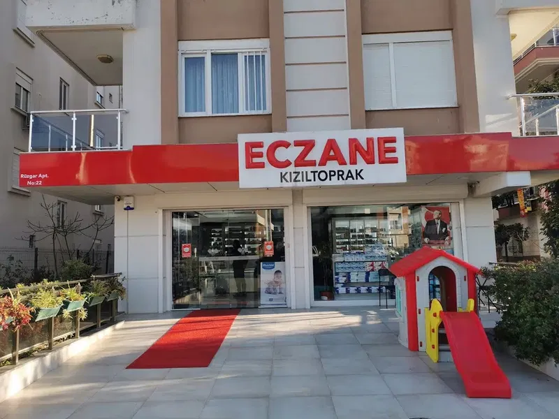 Kiziltoprak Eczanesi̇ - Photo 2