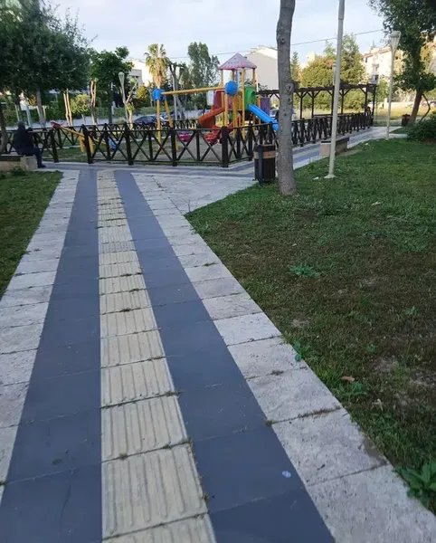 Konyaaltı Belediye Parkı - Photo 6