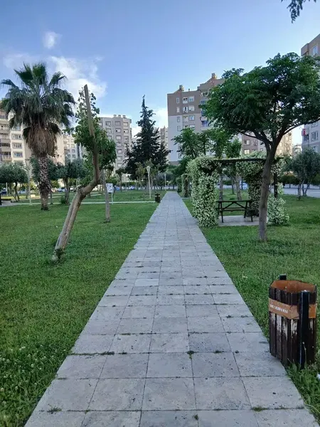 Konyaaltı Belediye Parkı - Photo 8