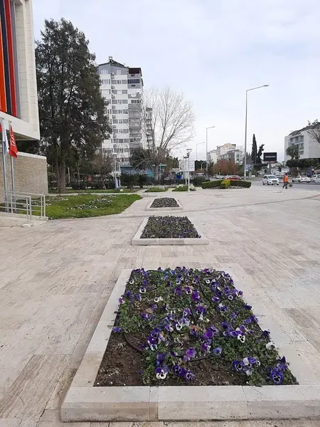 Konyaaltı Belediyesi Halk Kütphanesi - Photo 7