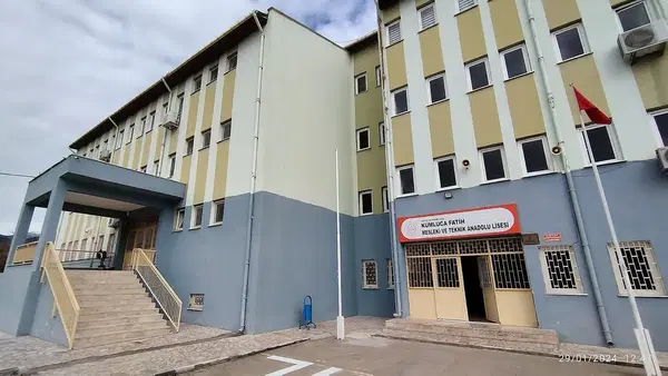 Kumluca Fatih Mesleki ve Teknik Anadolu Lisesi