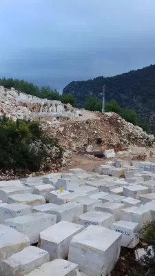 Kunt Marble Silver Quarry