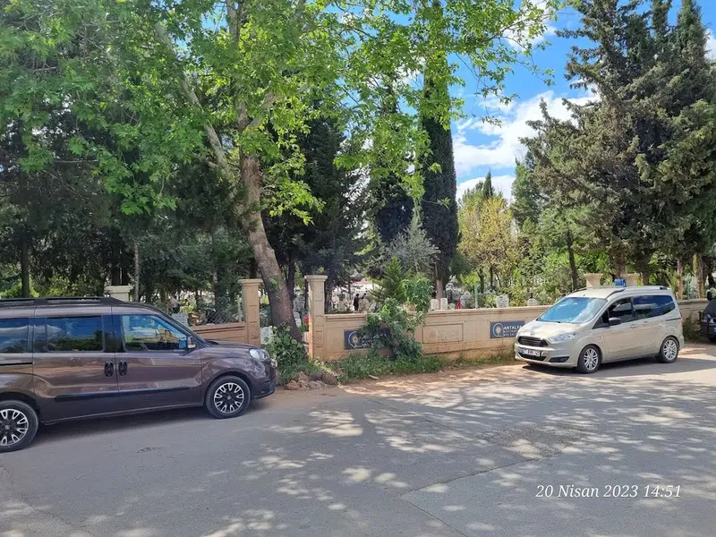 Kuzcalılar mezarlığı - Photo 2