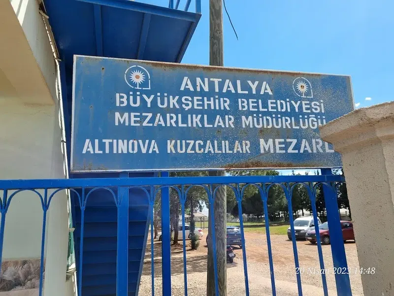 Kuzcalılar mezarlığı - Photo 4