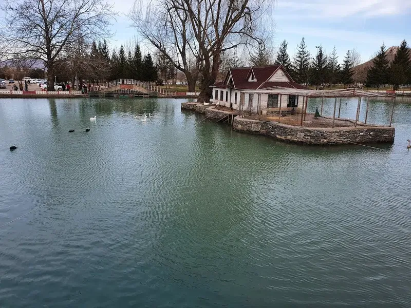 Kuğulu Tabiat Parkı - Photo 3