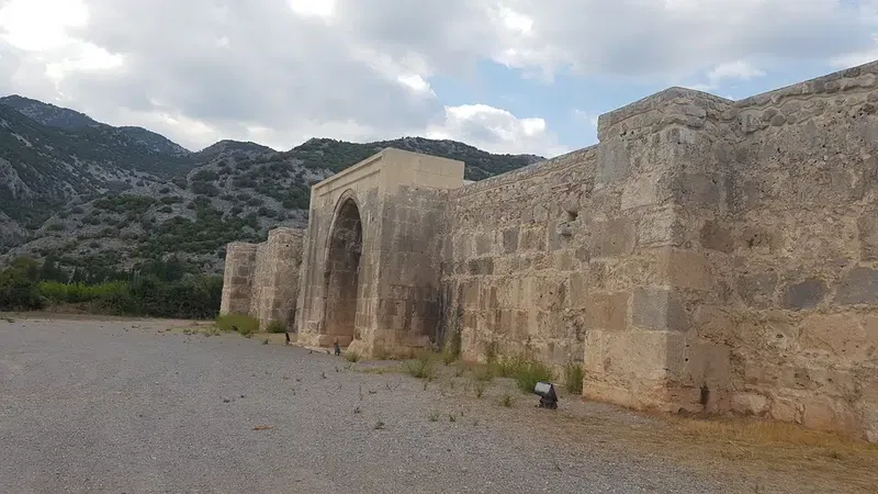 Kırkgöz Han Kervansaray - Photo 7