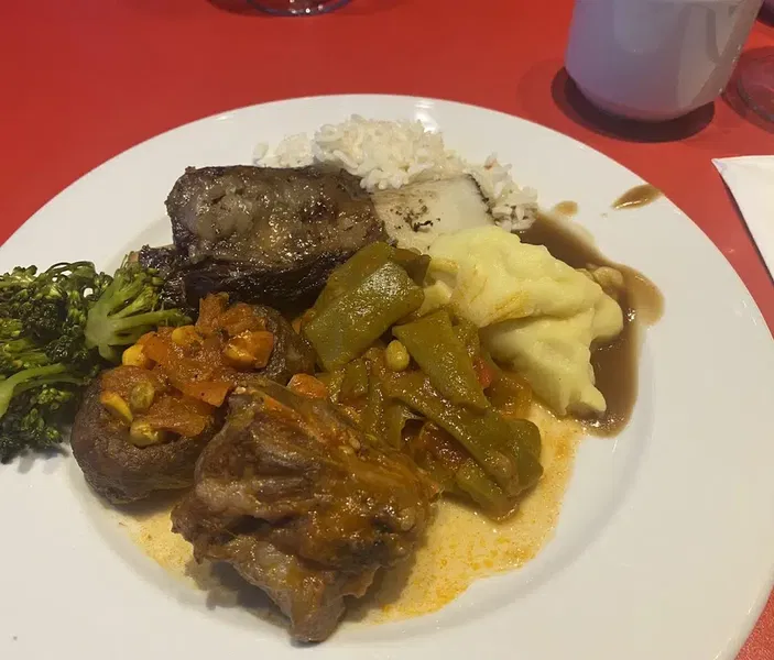 Kırmızı Restaurant - Photo 6