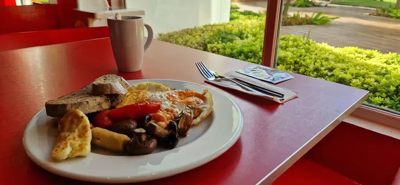 Kırmızı Restaurant - Photo 9