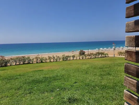Kızılot Halk Plajı