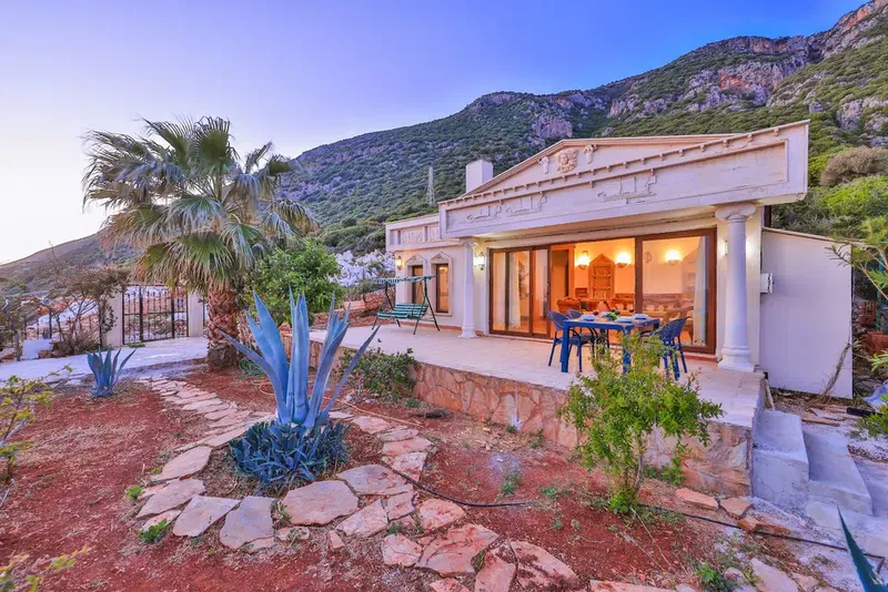 Lawyer's Villa - Photo 6