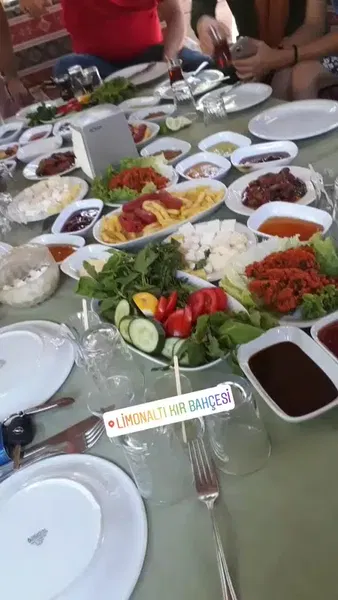 Limonaltı Et Mangal & Kahvaltı - Photo 2