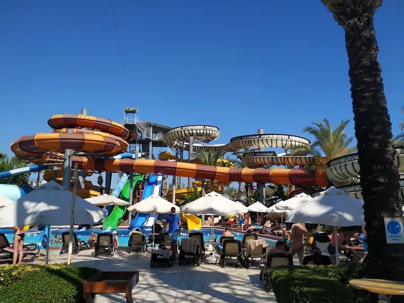 Long Beach Resort - Photo 9